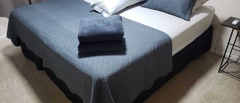 Phòng tiện nghi đơn giản | 1 phòng ngủ, bàn ủi/dụng cụ ủi quần áo