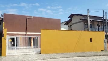 Fachada da propriedade