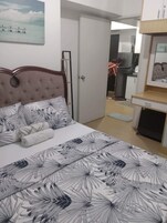 1 habitación, sistema de insonorización, wifi gratis y ropa de cama 