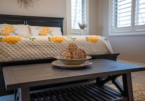 5 bedrooms, desk, travel crib, free WiFi