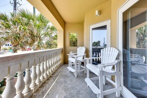 Terrace/patio - Pet-Friendly Fernandina Beach Condo: Walk to Beach (Fernandina Beach)