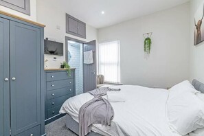 3 soverom, wi-fi (inkludert) og sengetøy