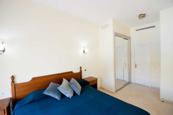 3 camere, ferro/asse da stiro, lenzuola