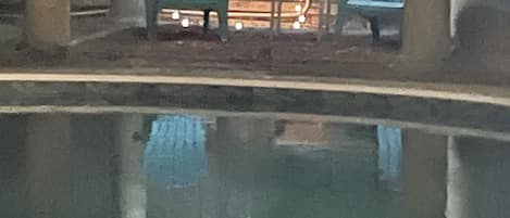室外游泳池