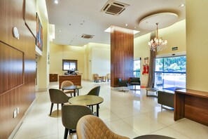 Reception - MG Business Hotel & Residence (Cuiabá)
