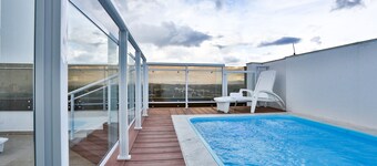 MG Business Hotel & Residence