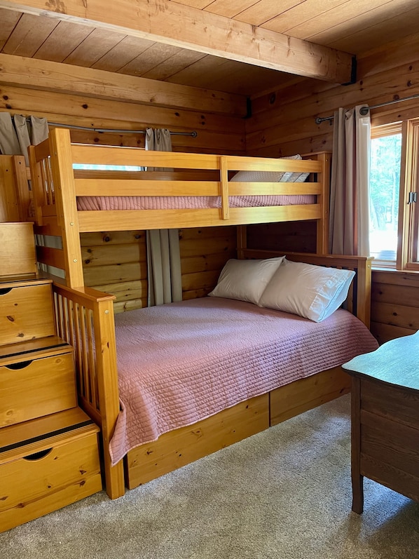 A bunk bed room with a desk and a window. - Cabin' A Good Time - Lake Front Property (Bumpass)