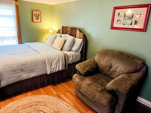1 bedroom, free WiFi, bed sheets - Private Glamping Cabin set in Woodland Paradise- Welcome to the Rustic Roost! (Walton)
