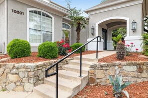 Front of property - Alma Arboretum (Austin)