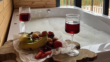 Elite Bungalow, 1 Bedroom, Mountain View | Egyptian cotton sheets, premium bedding, down comforters, free minibar