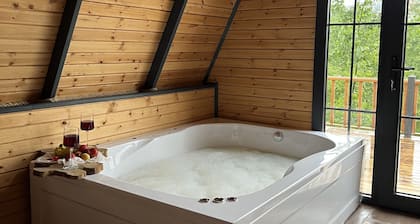 QUEEN CİTY HOTEL AND BUNGALOV