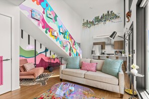 Smart-tv, videospelletjes, boeken en een muziekbibliotheek