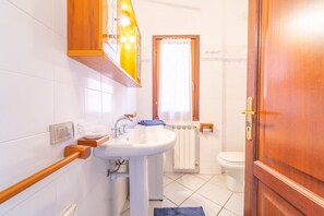 Dusche, Bidet