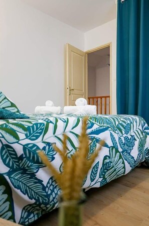 2 bedrooms, iron/ironing board, travel cot, WiFi