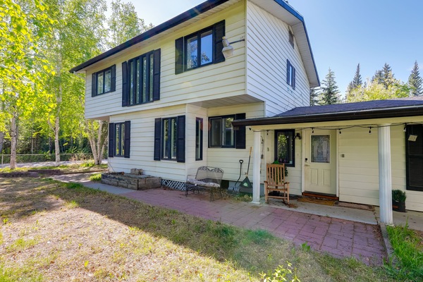Fairbanks Vacation Rental | 3BR | 2.5BA | 2,400 Sq Ft | Stairs Required