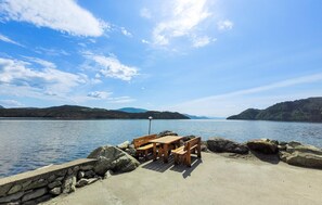 Outdoor dining - Cozy home in Os with WiFi (Os)