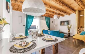 Dining - Awesome home in Moscenicka Draga (Moscenicka Draga)