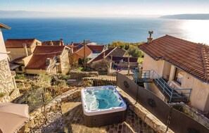 Terrace/patio - Awesome home in Moscenicka Draga (Moscenicka Draga)