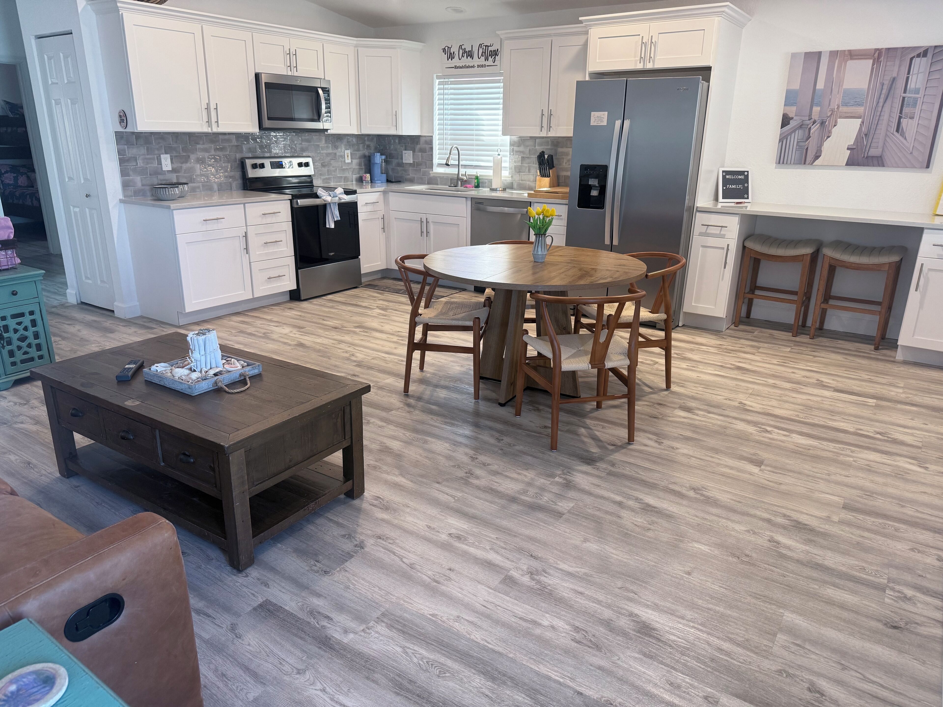 冰箱、微波炉、烤箱、炉灶