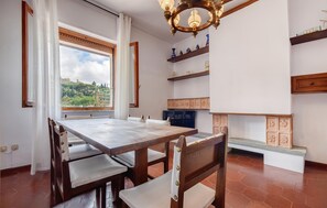 Dining - Lovely apartment in Recco with WiFi (Recco)