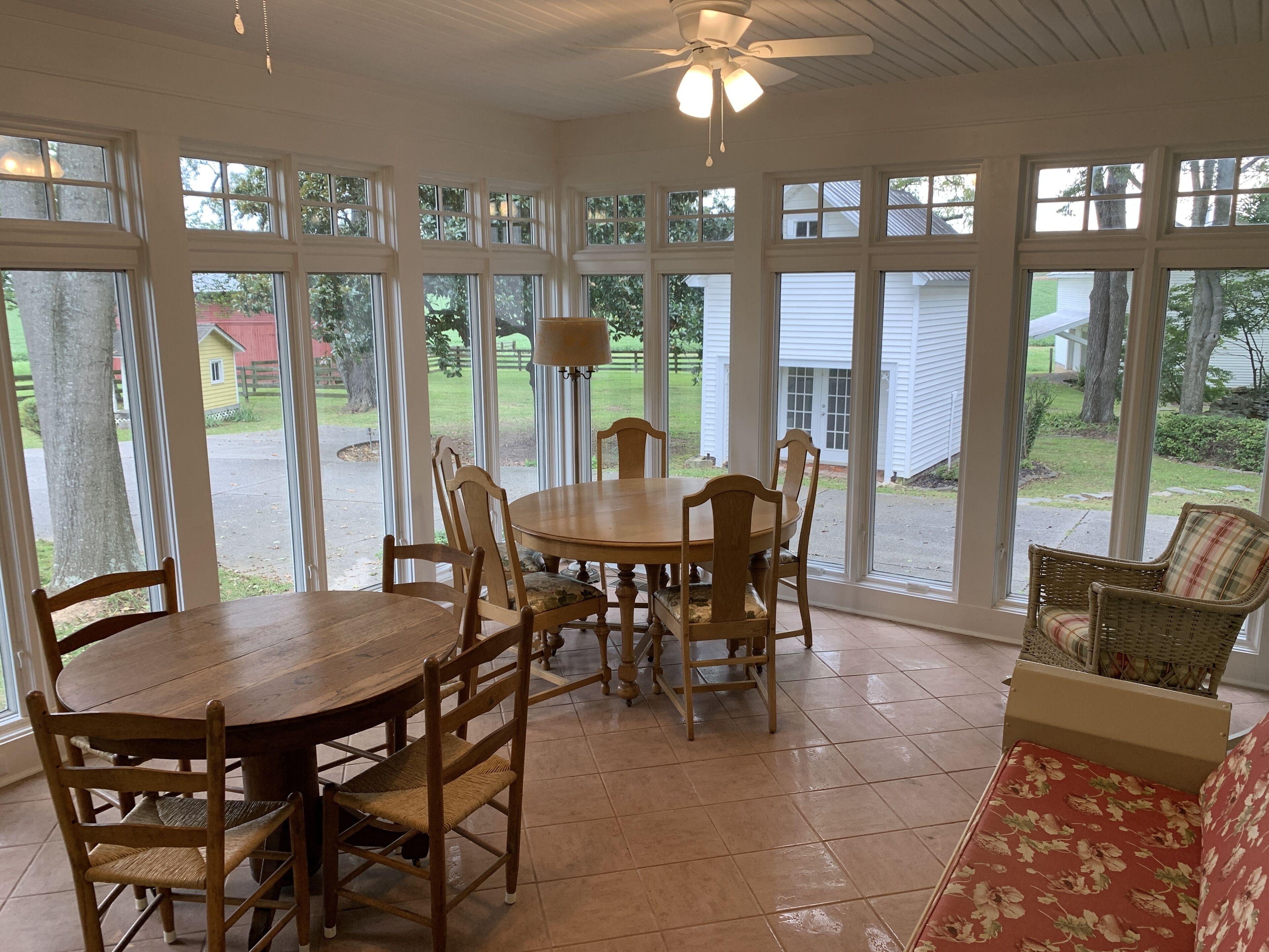 Historic country 5 BR estate outside Springfield, 45 minutes north of Nashville