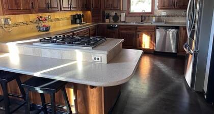 Indoor pool, hot tub, sauna at the bottom of Garden of the Gods!