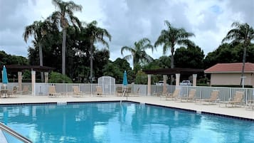 Piscina externa
