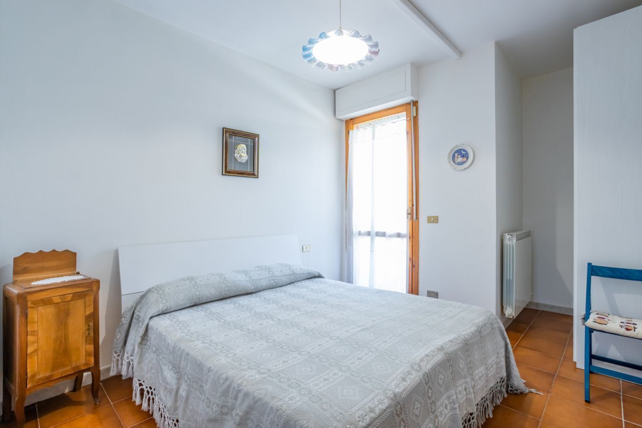 3 bedrooms, iron/ironing board