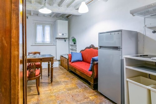 GuestHost - Valbona apartment in the heart of Urbino