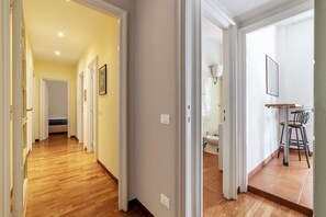 3 chambres, fer et planche à repasser, accès Internet, draps fournis