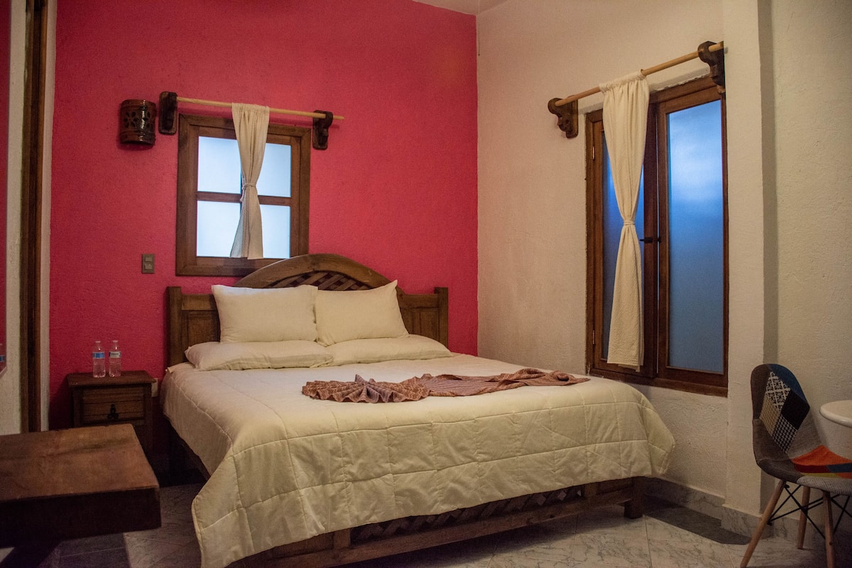 1 bedroom, desk, free WiFi, bed sheets