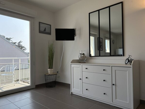 Interior - 517 - One-bedroom apartment, in the heart of Erquy. (ERQUY)