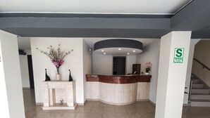 Reception - Inti Llaqta Hotel & Suites (Lima)