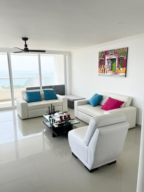 Standard-Apartment | Wohnzimmer | LCD-Fernseher, Fußbodenheizung