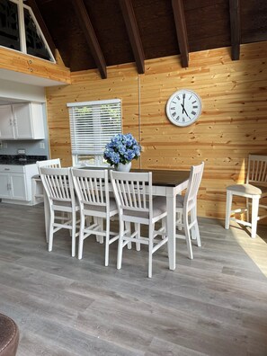 Dining - Amazing Aframe NEAR ARK ENCOUNTER (Verona)