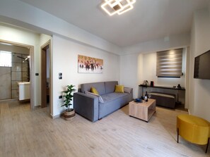 Apartment, Accessible | 4 bedrooms, desk, soundproofing - Volos Terra Deluxe Residences (Volos)