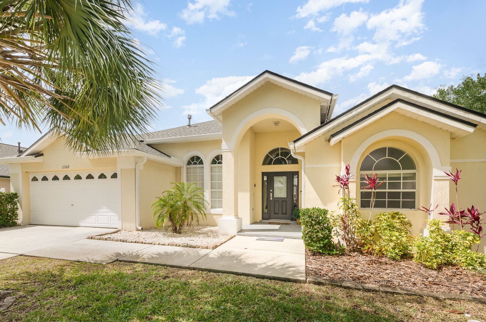 Newly Refurbished, Private Pool & Spa, Large Corner Lot, Close to Disney