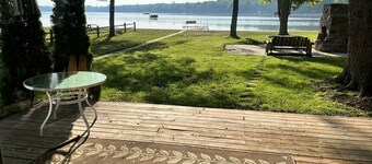 "Summer Breeze" Cottage on Alpena's Long Lake - Prime location on the Sandies!