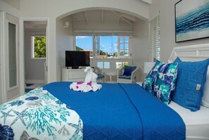 1 bedroom, iron/ironing board, travel cot, WiFi - The Anchorage #5 - 1 bedroom Waterfront Condo in Rodney Bay (Rodney Bay)