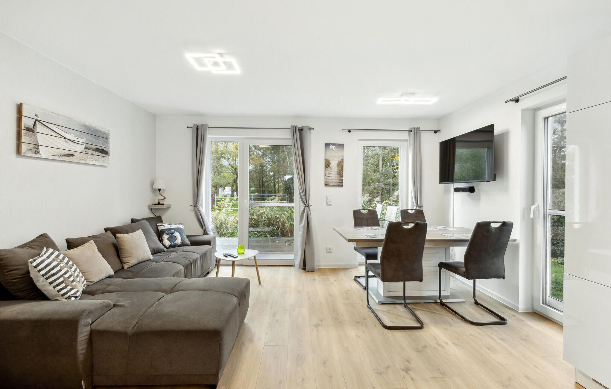 Smart-tv och eldstad