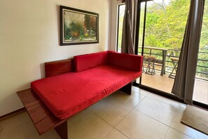 Camas Select Comfort, cofres nos quartos, individualmente decorados