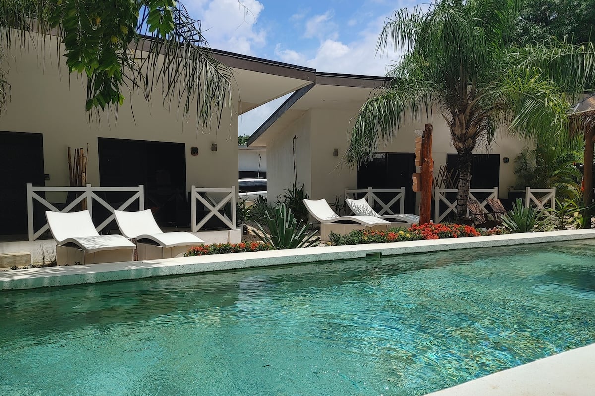 2 bedrooms, Select Comfort beds, in-room safe, individually decorated