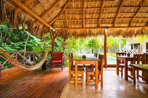 Phòng phong cách cổ điển, 2 phòng ngủ, không hút thuốc | Khu phòng khách