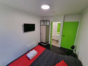 Sistema de insonorización, wifi gratis y ropa de cama 