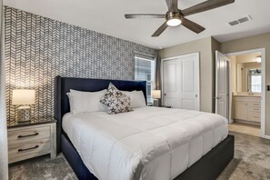 7 bedrooms, WiFi, bed sheets