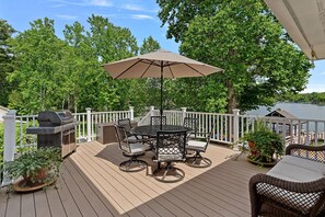 Outdoor dining - Keepin' It Cooley by SoCharm | Lake Norman! (Mooresville)