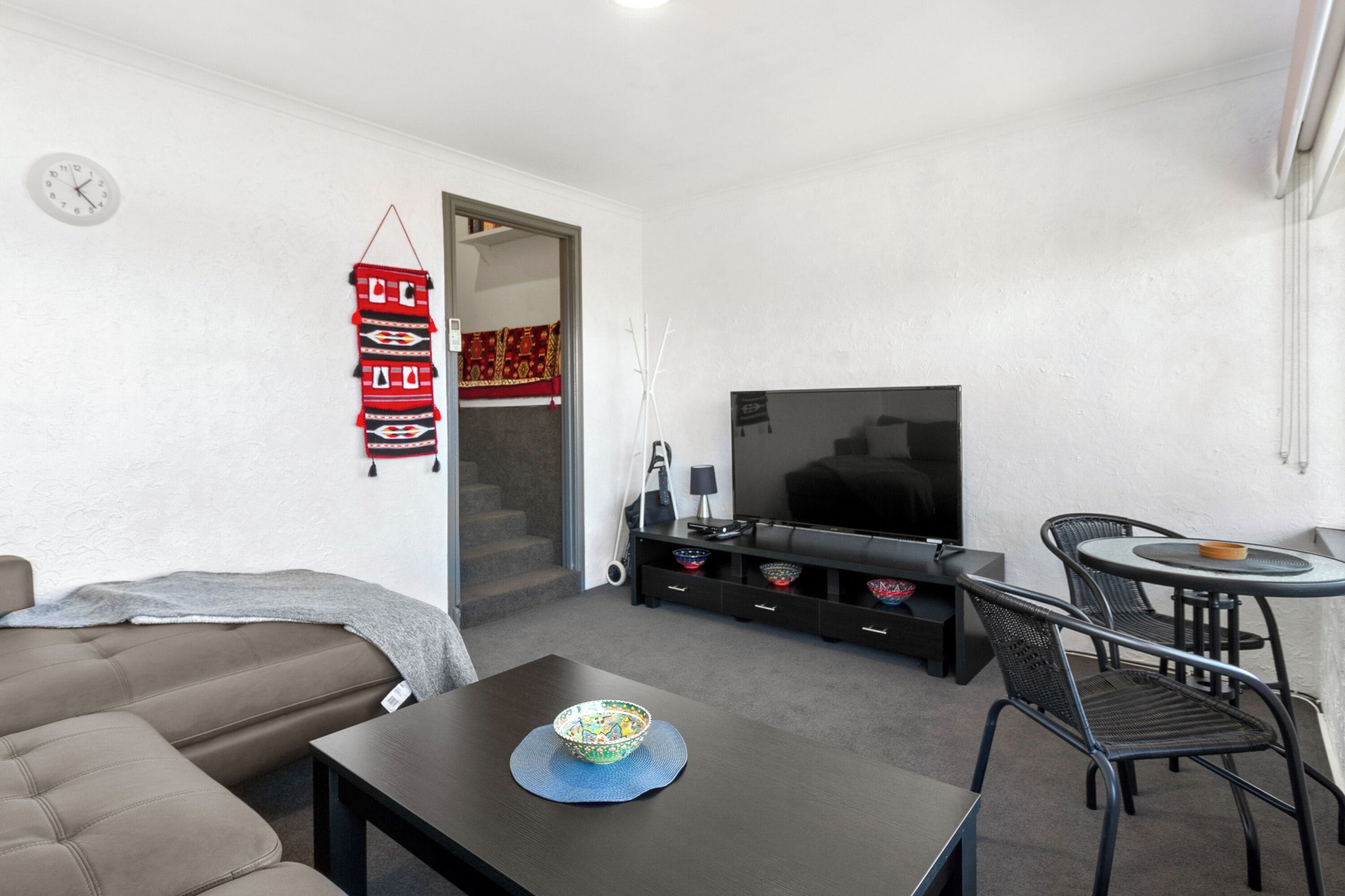 1 bedroom, individually decorated, individually furnished