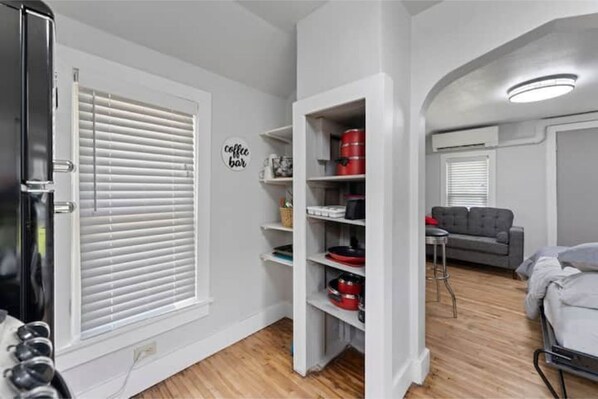 Interior - Downtown Tiny Home - Oshkosh (Oshkosh)