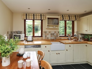 Fridge, dishwasher, electric kettle, toaster
