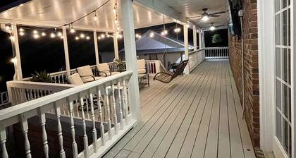 Serendipity Farm has country charm, Just North of Nash, Sleeps 10 w/pool.